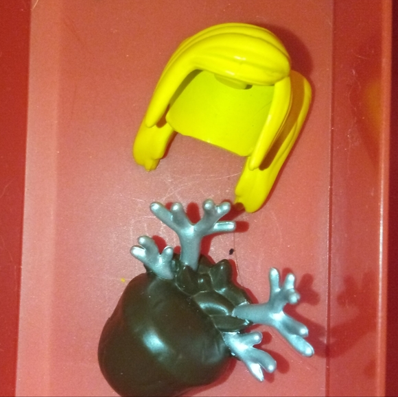 Roblox 27 Figures Case & Accessories - Picture 12 of 16